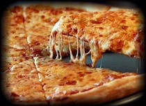 Enjoy delicious pizza at Gallo Nero 2