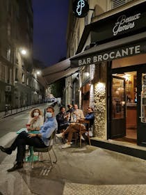 Take a drink with friends in les Beaux Gamins