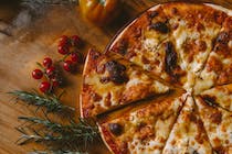 Sample the pizzas at La Vecchia Pizzeria