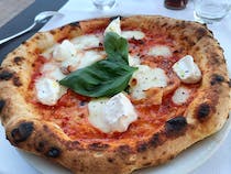 Enjoy authentic Neapolitan pizza at La Kambusa