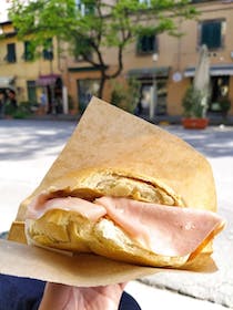 Enjoy delectable Tuscan panini at Pan di strada