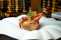 Indulge in the seafood at Poggio le Volpi Enoteca
