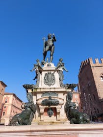 Discover Neptune's Fountain in Bologna