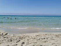 Enjoy a relaxing beach day at Lido Sottovento Gallipoli
