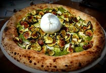 Try Neapolitan pizza at Risto PAISA'