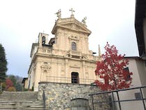 Explore Parrocchia Sant'Andrea Apostolo