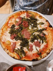 Enjoy authentic pizza at Pizzeria da Lello