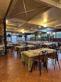Dine at Ristorante Pizzeria Paradiso Di Puglia