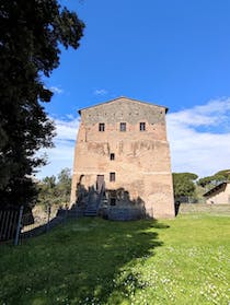 Explore the Arch of Malborghetto