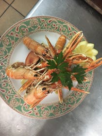 Dine at El Palanqui