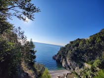 Descend to Spiaggia di Suverano Lo Sgarrupo