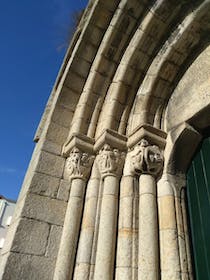 Explore the Charming Igreja de São Martinho