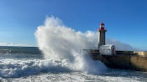 Explore the Coastal Beauty at Fortaleza de São João da Foz