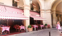 Dine at La Fontaine de Mars