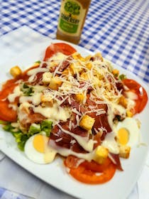 Sample the menu at Aroma do Mar