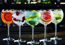 Enjoy a fruity cocktail at Bar Aperitivos