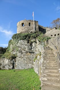 Explore the Ruins of St Catherine's Castle