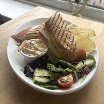 Enjoy Delicious Food at Cafe Bovisands