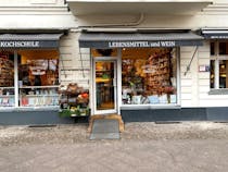 Buy kitchen-related goods at Goldhahn und Sampson