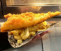 Indulge in the Best Fish and Chips at Will's Plaice