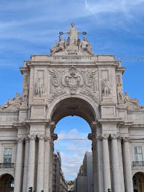 Enjoy the view from Arco da Rua Augusta