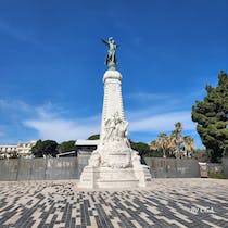 Roam around the picturesque Jardin Albert 1er