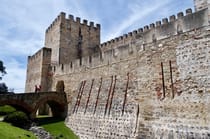 Enjoy the view from Castelo de São Jorge