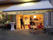 Indulge in cheesecake at Café Dreikäsehoch