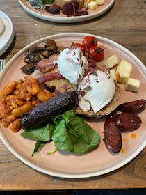 Try the breakfasts at White Post Cafe