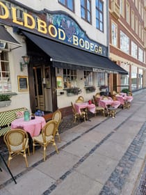 Experience Danish food culture at Toldbod Bodega