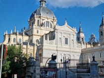Visit Catedral de Santa María la Real de la Almudena