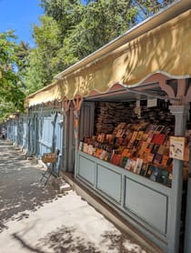 Browse thousands of books at Feria de Libros
