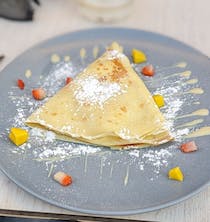 Enjoy Tasty Italian Pizza at Crepes & Cia Pizza