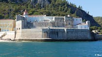 Discover the enchanting Forte de Santiago do Outão