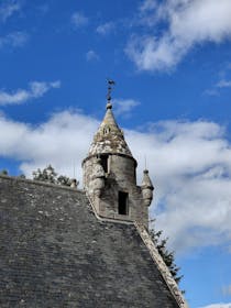 Explore Wardlaw Mausoleum's History