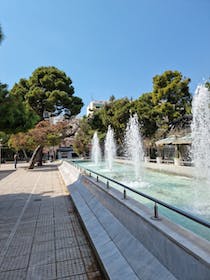 Take a break at Saint Thomas Square