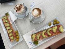 Enjoy the Delights at Cafeteria Croisanteria Agora 16