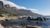 Admire the waves on Bakoven Beach