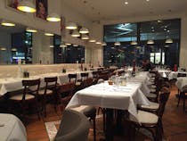 Taste Italian dishes at Petrocelli in Mitte