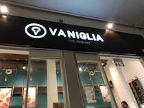 Go for an ice cream at Vaniglia