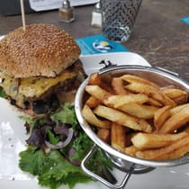 Dine at Les Filles d'à Côté