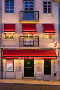 Have a late night steak at Café Sao Bento