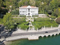 Explore the gardens of Villa Carlotta