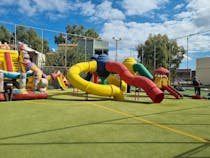 Enjoy Rainbow Playground-Cafe-Minigolf
