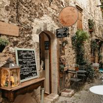 Enjoy the cosy charm of Café Timothé