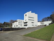 Admire Porto's School of Architecture