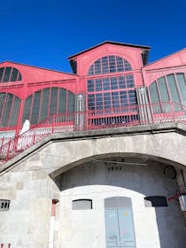 Wander around the Ferreria Borges Market