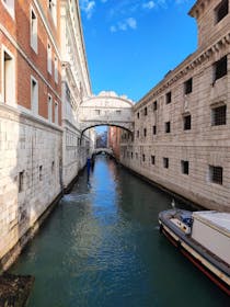 Visit the famous Ponte dei Sospiri