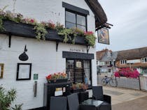 Sunday Roast at the Old Thatch Tavern