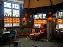 Bar 35